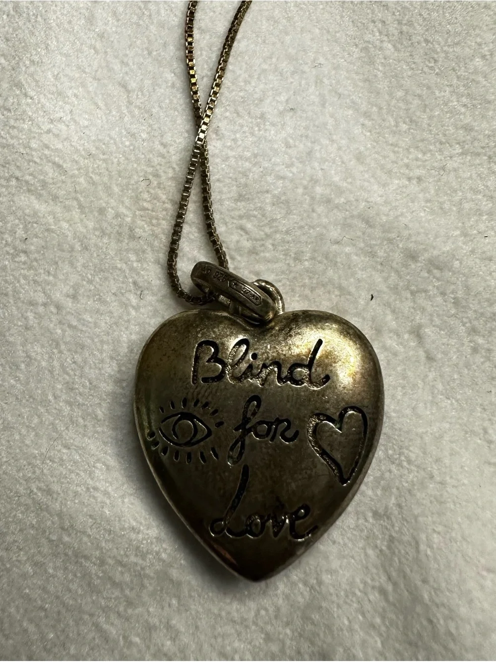 Gucci Silver Heart Blind For Love Pendant Necklace - Picture 2 of 5